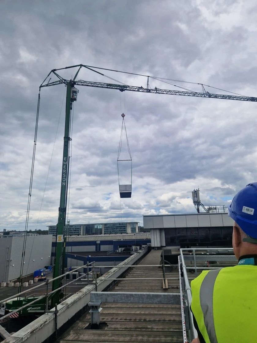 Rooftop plant lift during the Hithes project at London City Airport